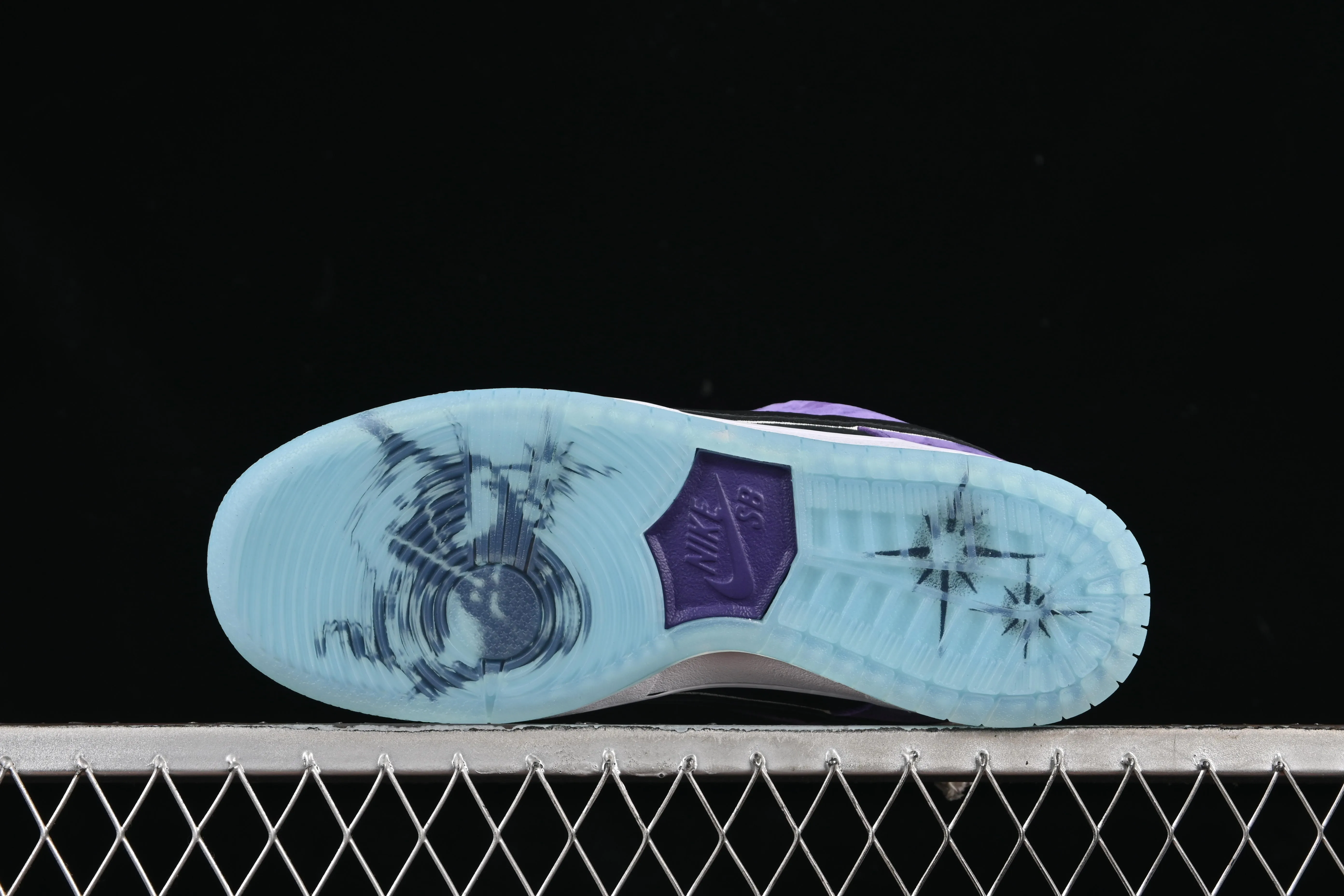All categories Nk SB Dunk Series Nk SB Dunk Low low-top sneakers Hayley Wilson x Nike SB Dunk Low "Court Purple" joint model low-top casual sneakers HJ0513-500